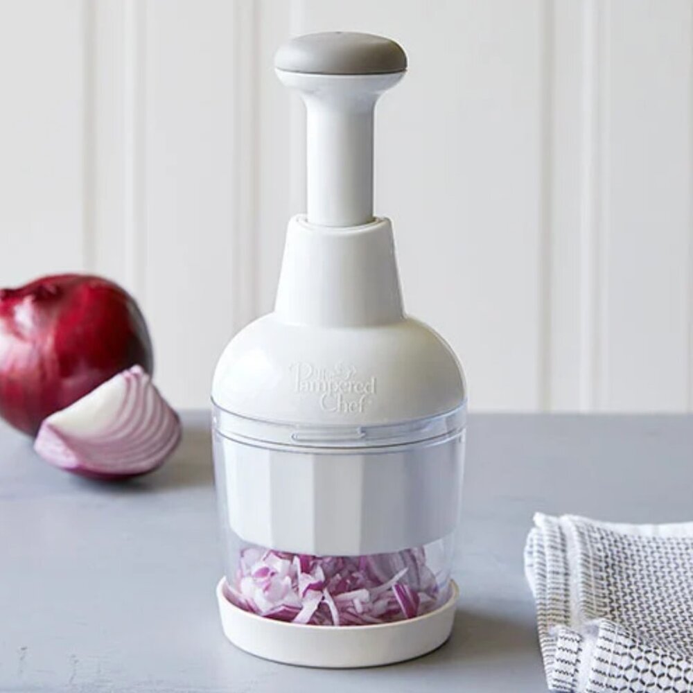 Pampered Chef Push Function Food Chopper - White #2585